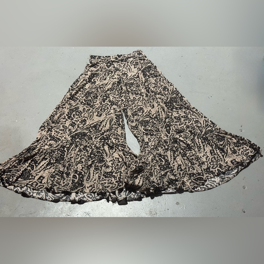 Bluivy Black and Cream Wide Leg Pants